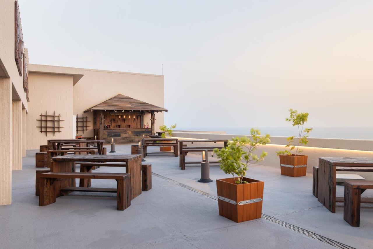Araliya Beach Resort & Spa Унаватуна Экстерьер фото